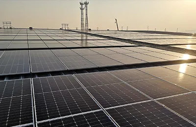 Láminas para techo con fijación oculta para sistema BIPV